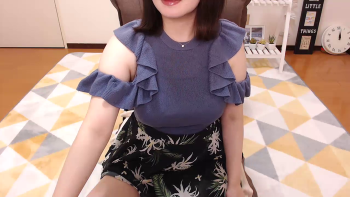 yKAEDEy7