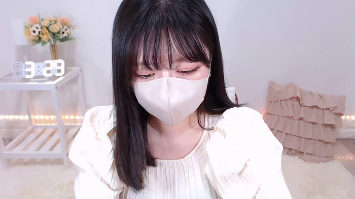 Yuix0