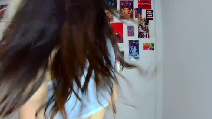 carolineJames