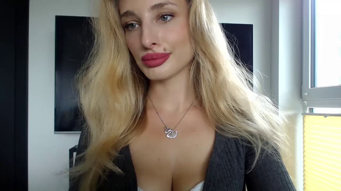 MarilynAlone