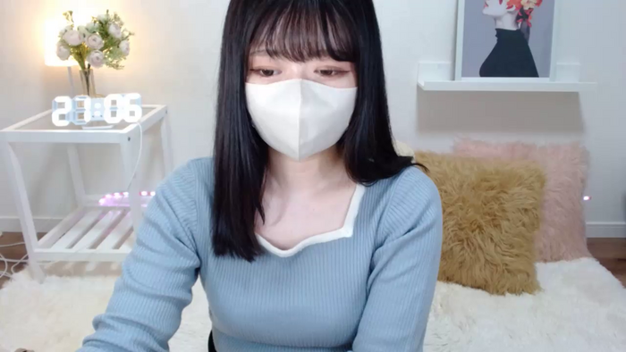 Yuix0