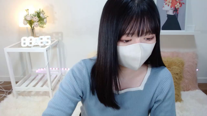 Yuix0