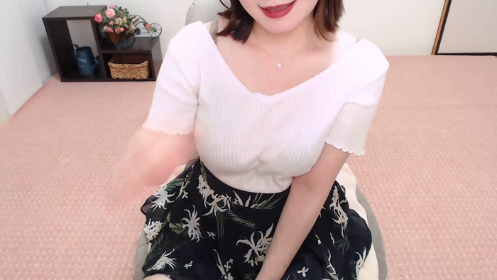 yKAEDEy7