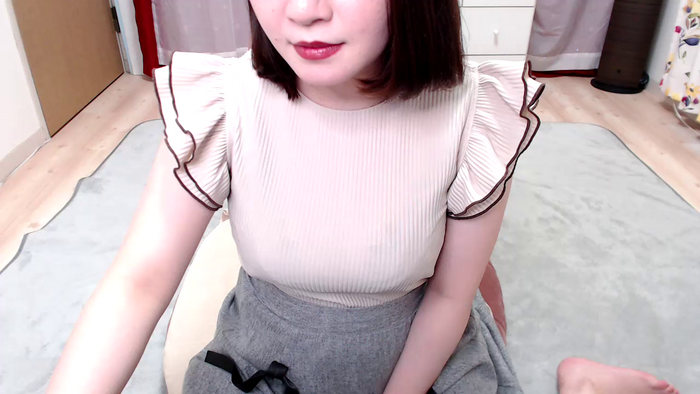 yKAEDEy7