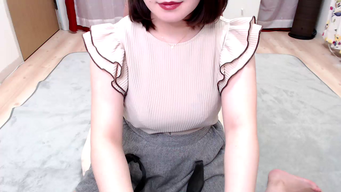 yKAEDEy7