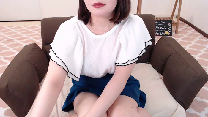 yKAEDEy7