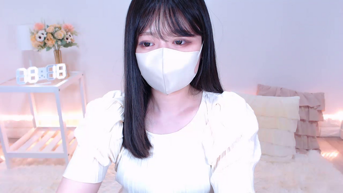 Yuix0