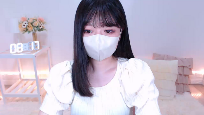 Yuix0