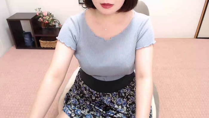 yKAEDEy7