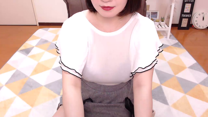 yKAEDEy7