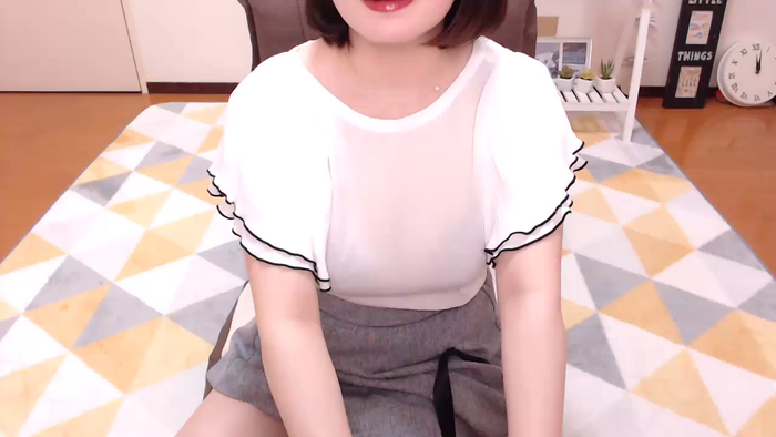 yKAEDEy7