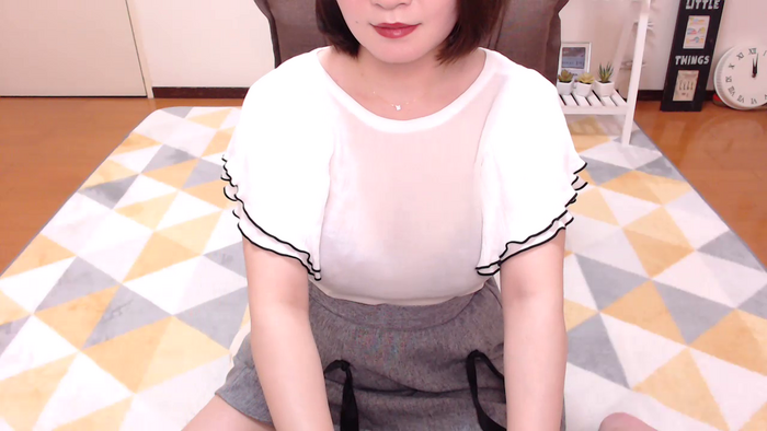 yKAEDEy7