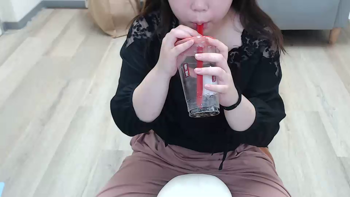 yASAMIyy