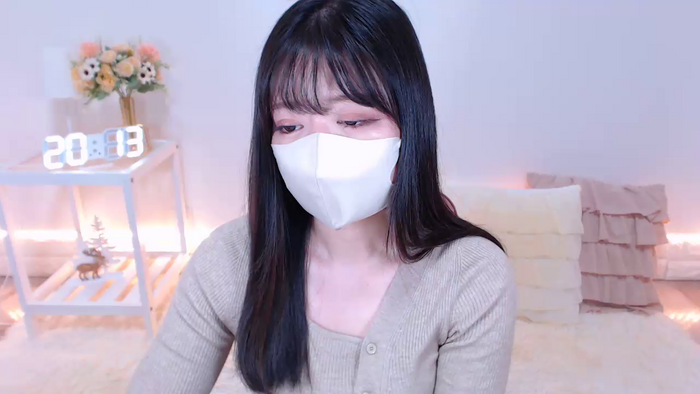 Yuix0