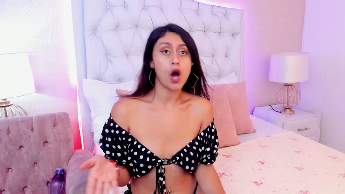MiaLewis