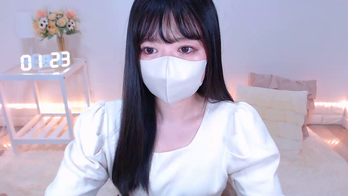 Yuix0