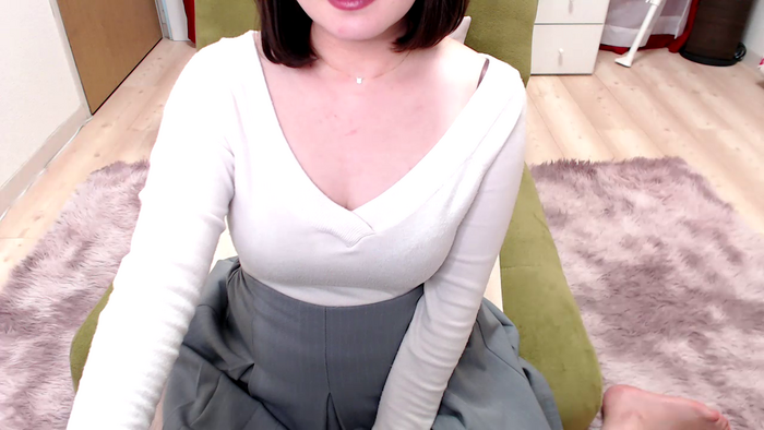 yKAEDEy7