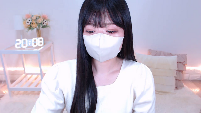Yuix0