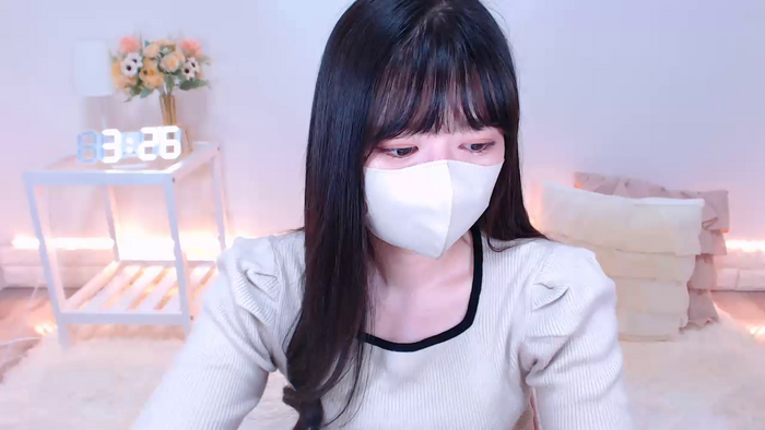 Yuix0