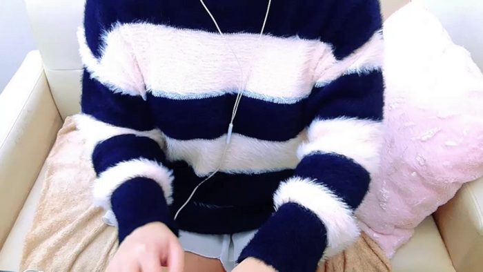 uxuHINAuxu