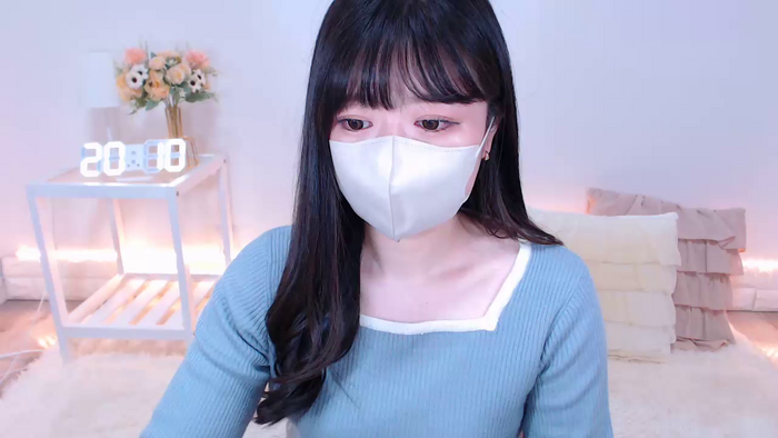 Yuix0