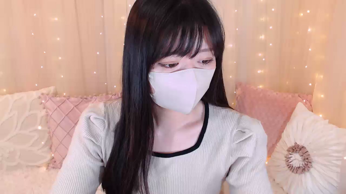 Yuix0