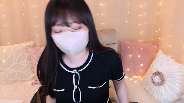 Yuix0