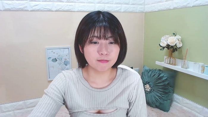 YUINAooX