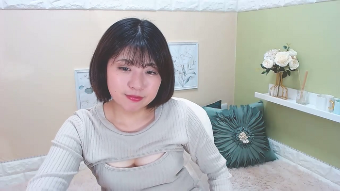YUINAooX