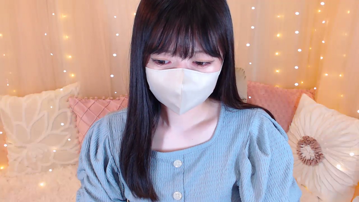 Yuix0