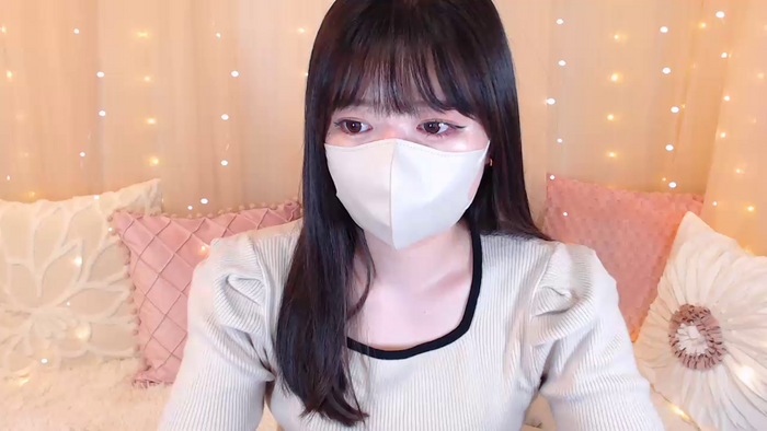 Yuix0