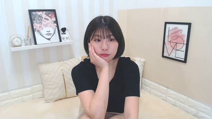 YUINAooX