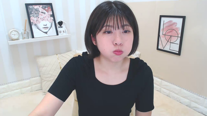 YUINAooX