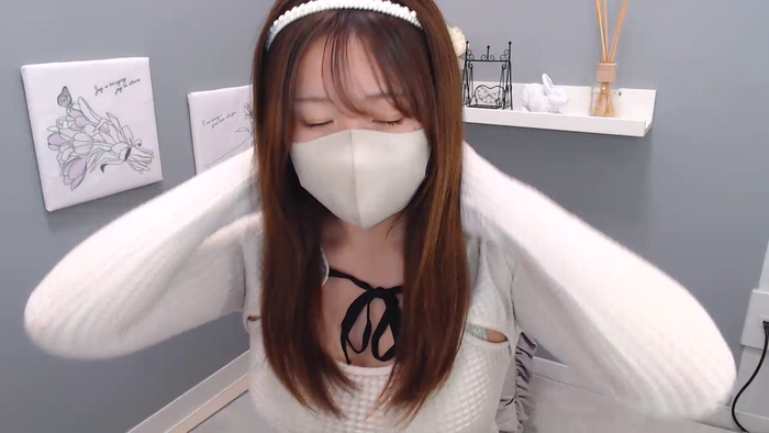 YUIssQ