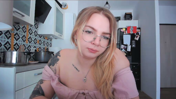 _Blondiebaby_