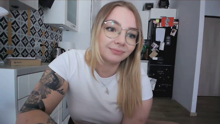 _Blondiebaby_