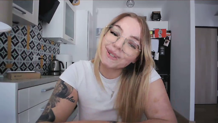 _Blondiebaby_