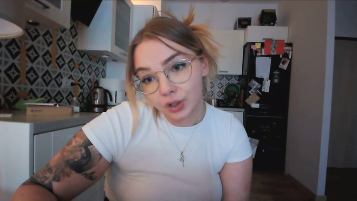 _Blondiebaby_