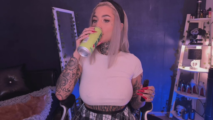 Dollybitch