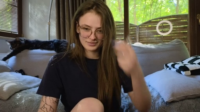 Lily24