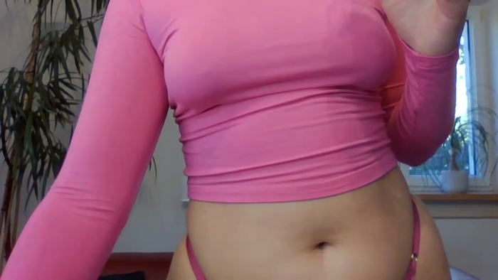 NicolleElle18