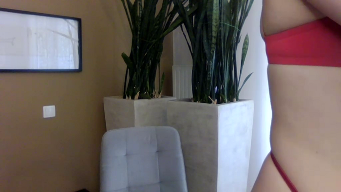 NicolleElle18