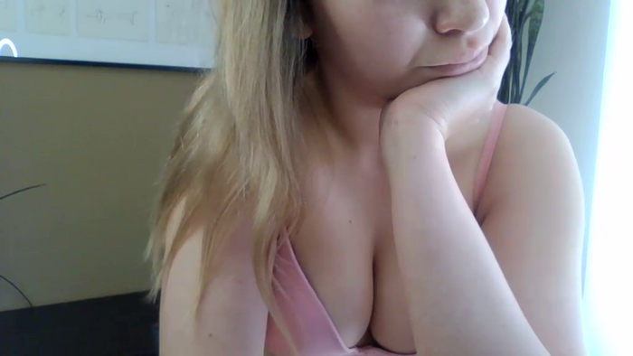 NicolleElle18