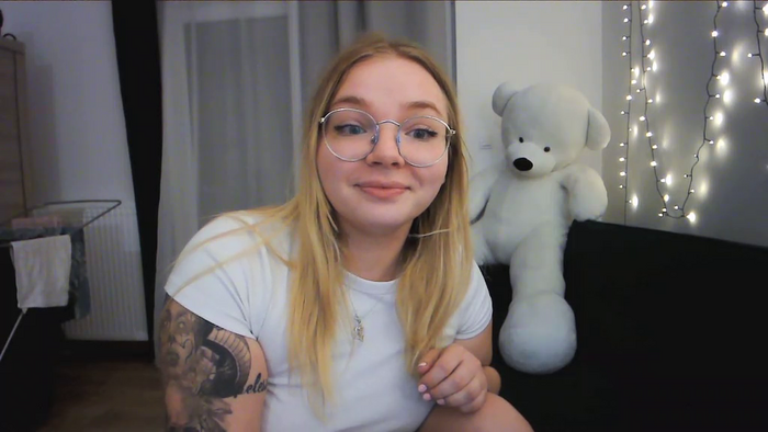 _Blondiebaby_