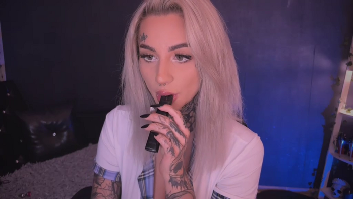 Dollybitch