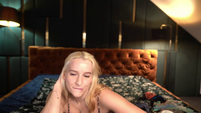 Amanda_hotgirl