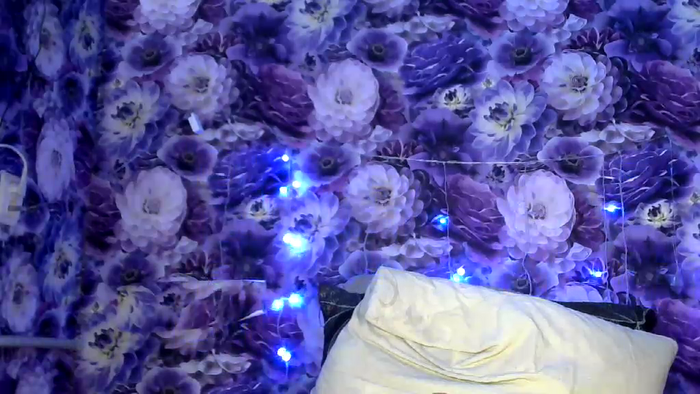 Ylia25