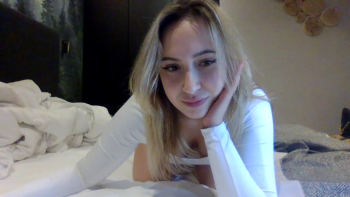 NicolleElle18