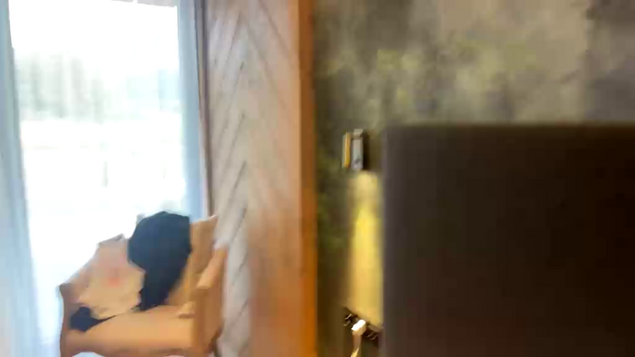 NicolleElle18