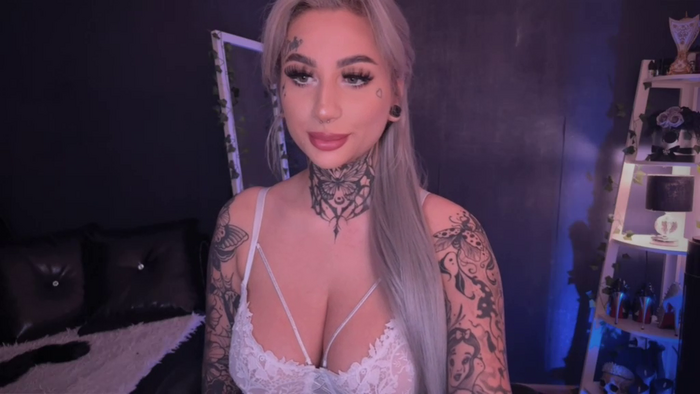 Dollybitch